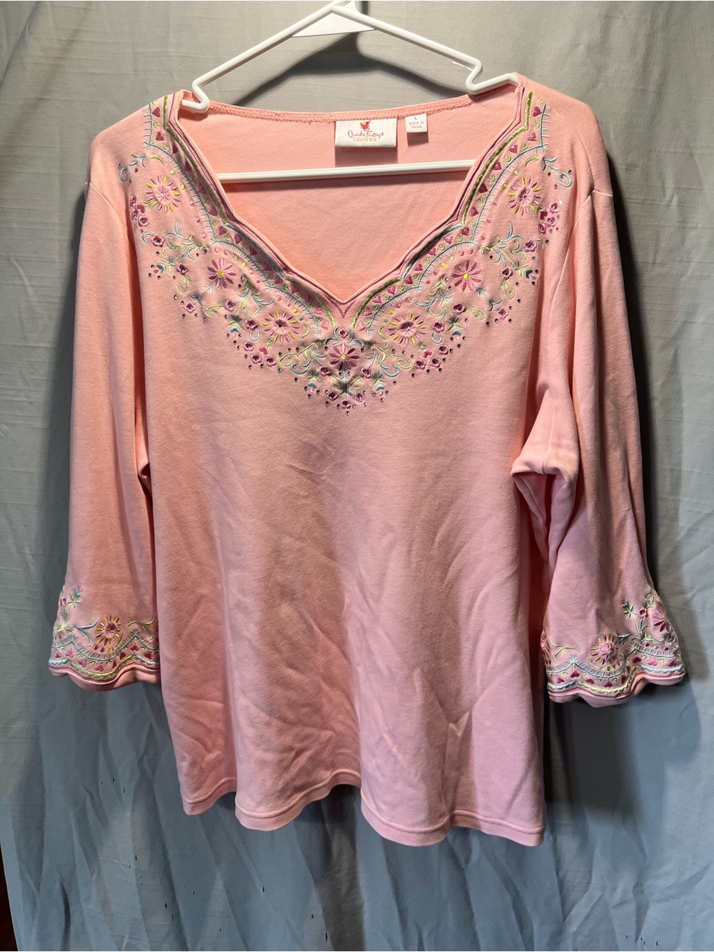 Quacker Factory Light Pink Embroidered V-Neck Tunic